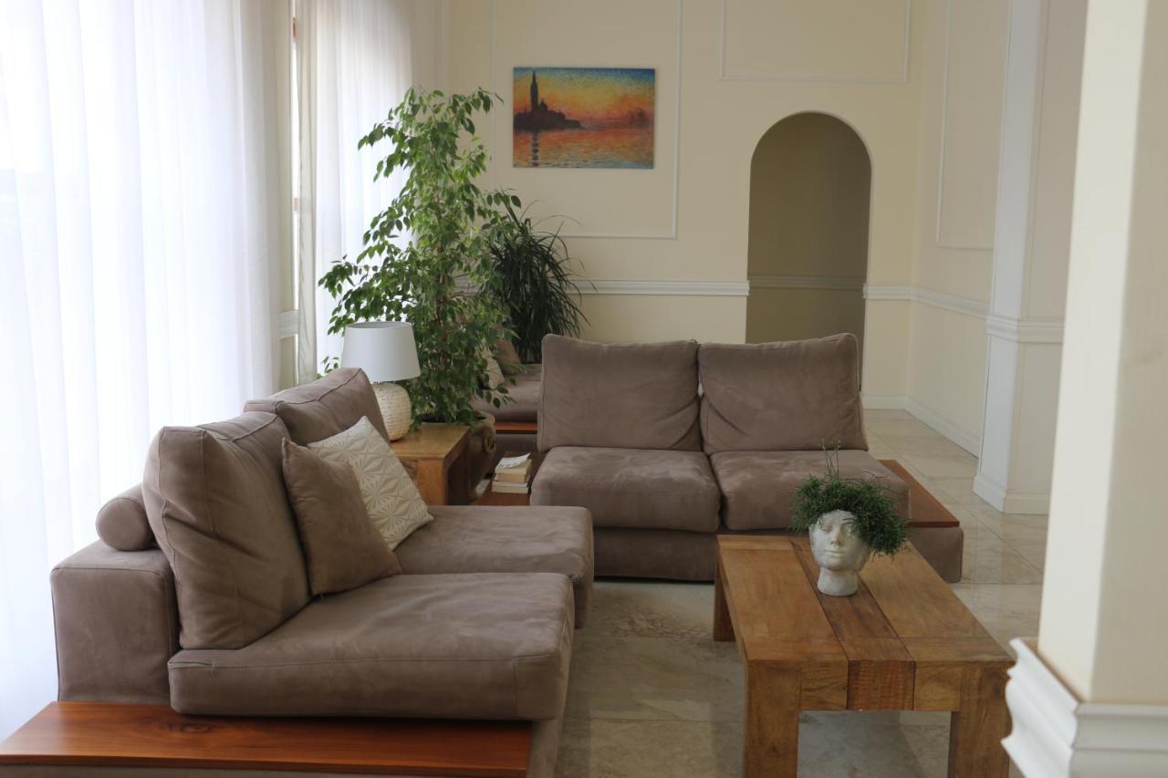 בורדיגרה Hotel Regina Margherita מראה חיצוני תמונה